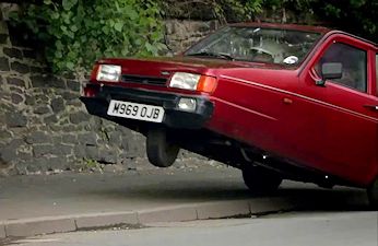 Reliant Robin on