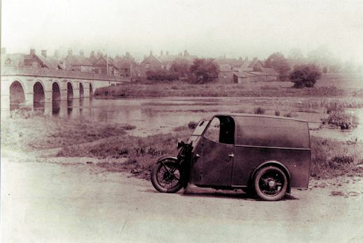 Reliant Motor Club Archives