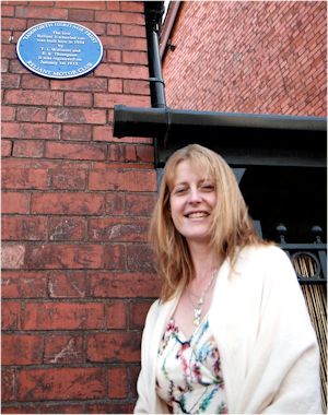 Charlotte Oliver and Reliant Blue Plaque